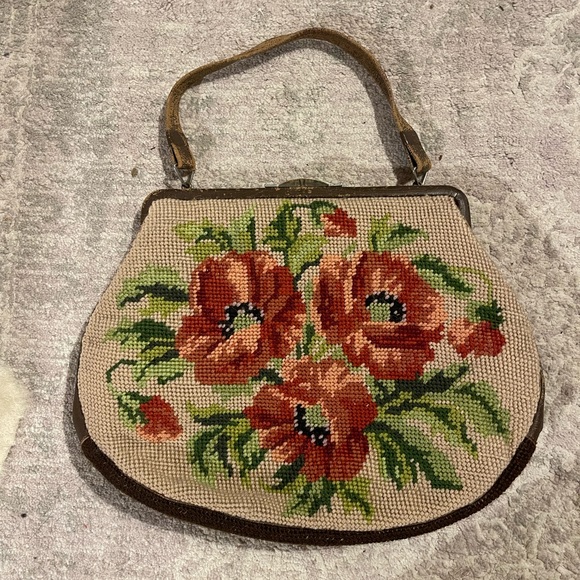 True vintage tapestry clutch purse - Picture 2 of 5